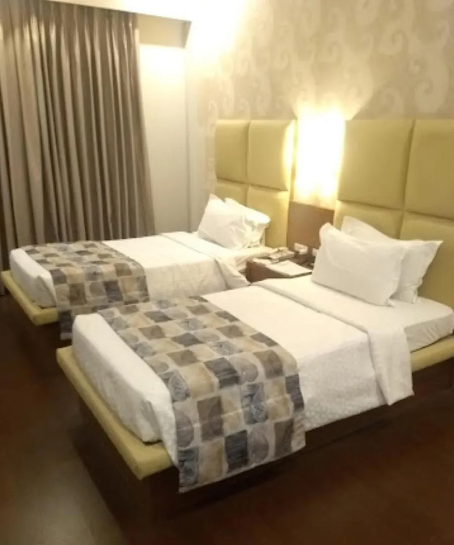 ****  The India Benares Hotel India