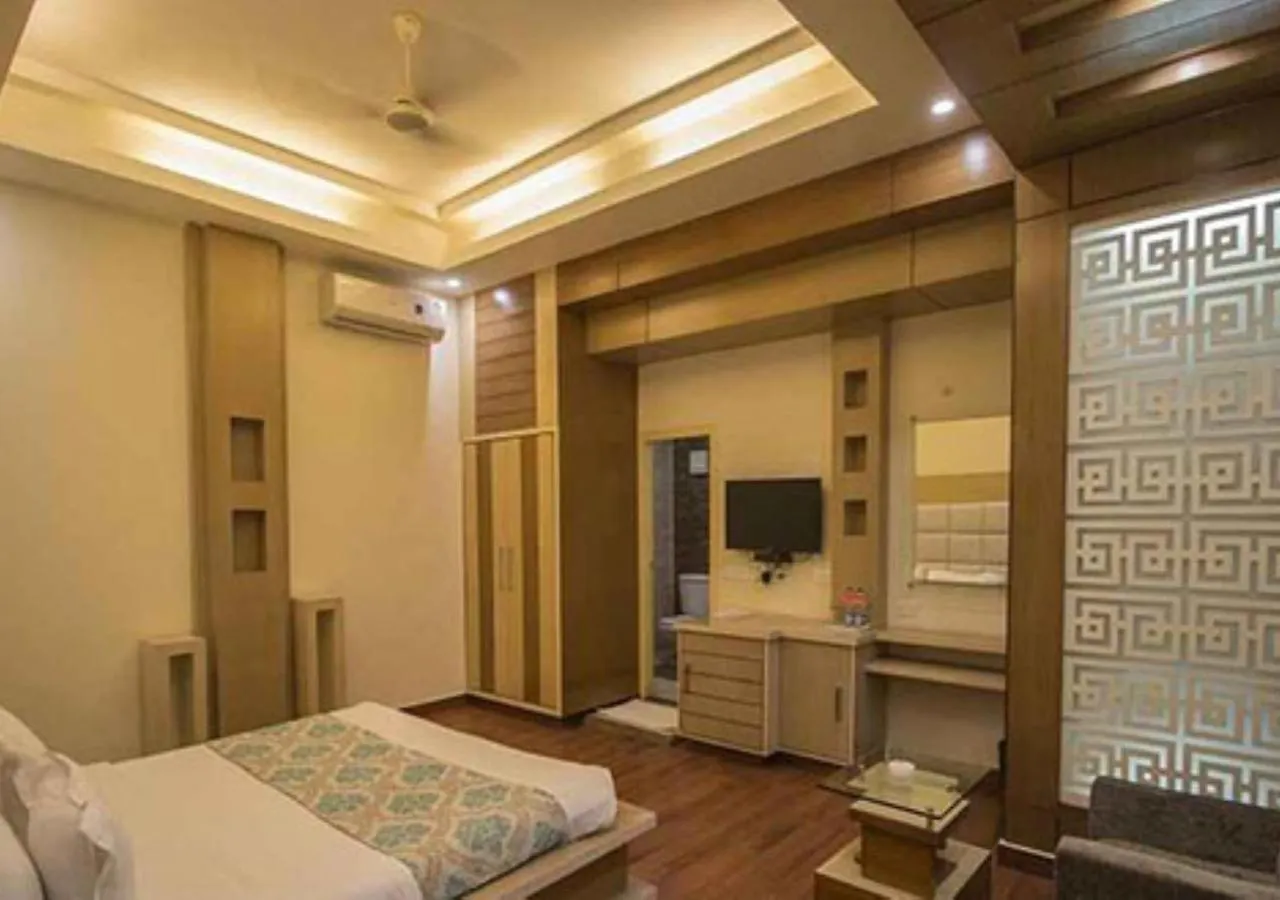The India Benares Hotel