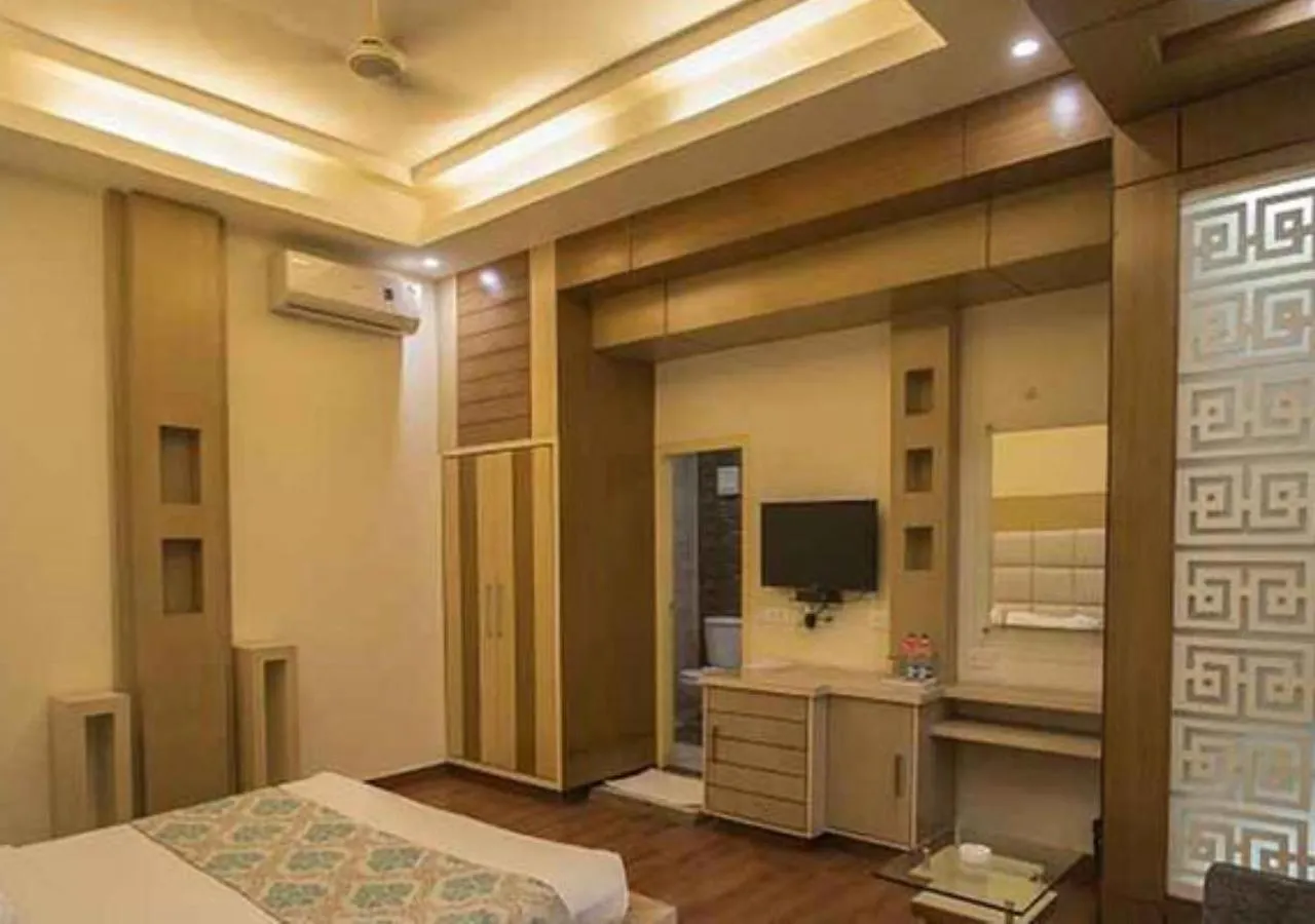 The India Benares Hotel